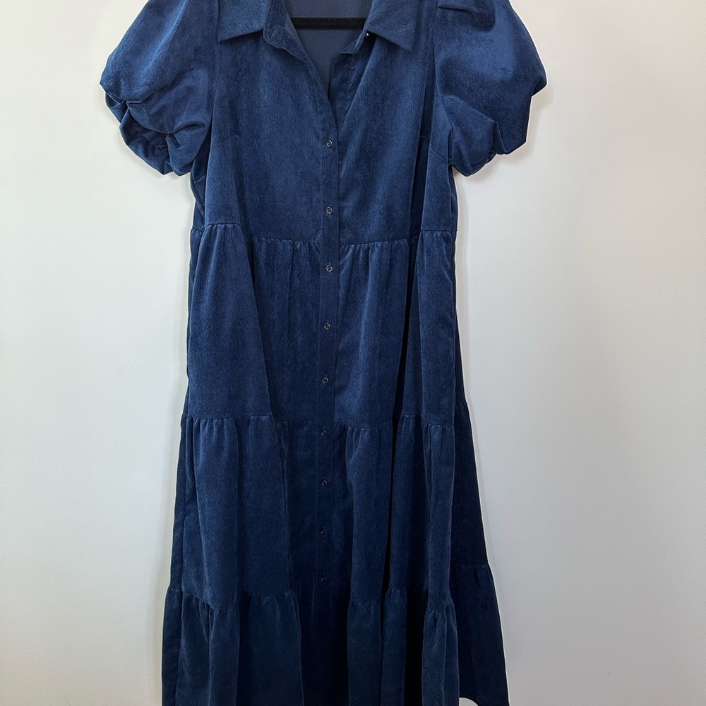 Crown & Ivy Navy Puff Sleeve Dress